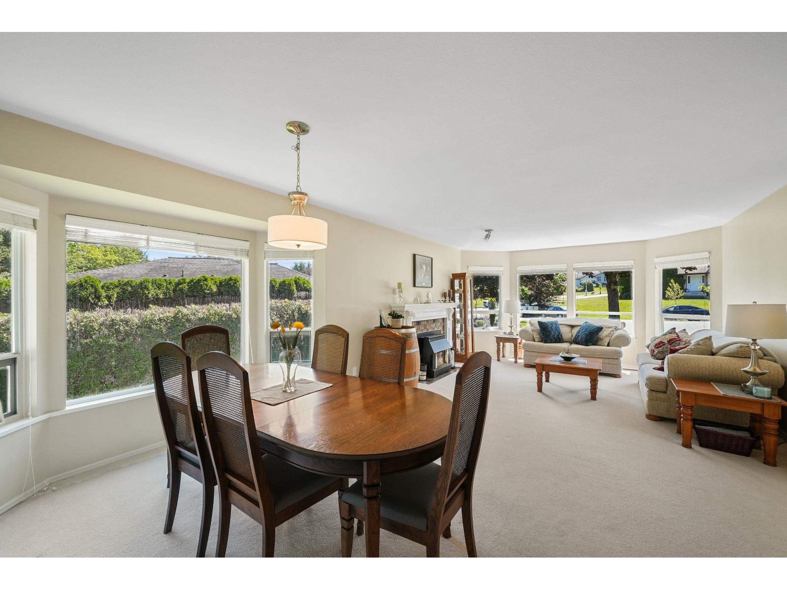 5742 190 Street Property Photo 7