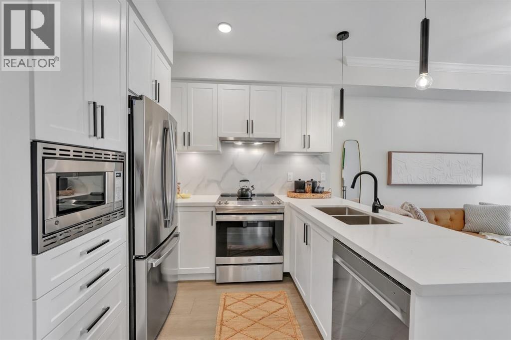 430 12109 223 Street Property Photo 14