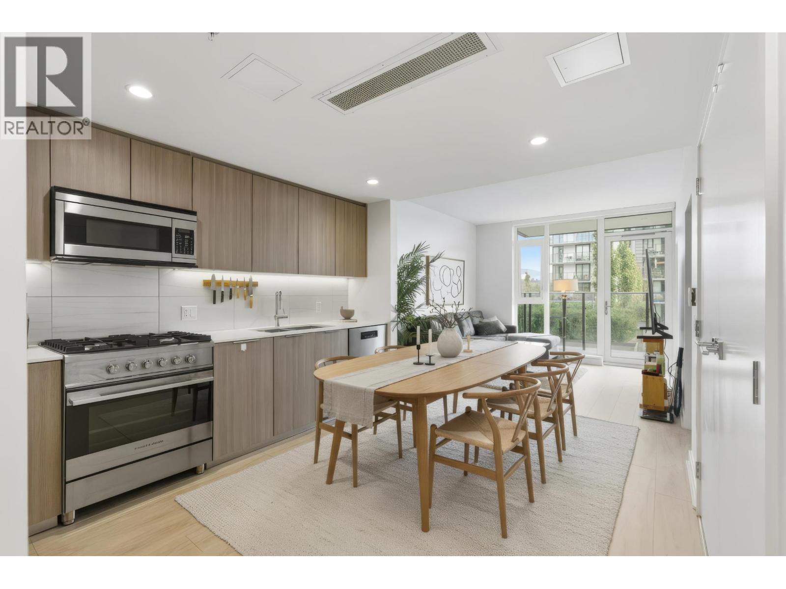 602 1401 Hunter Street Property Photo 1