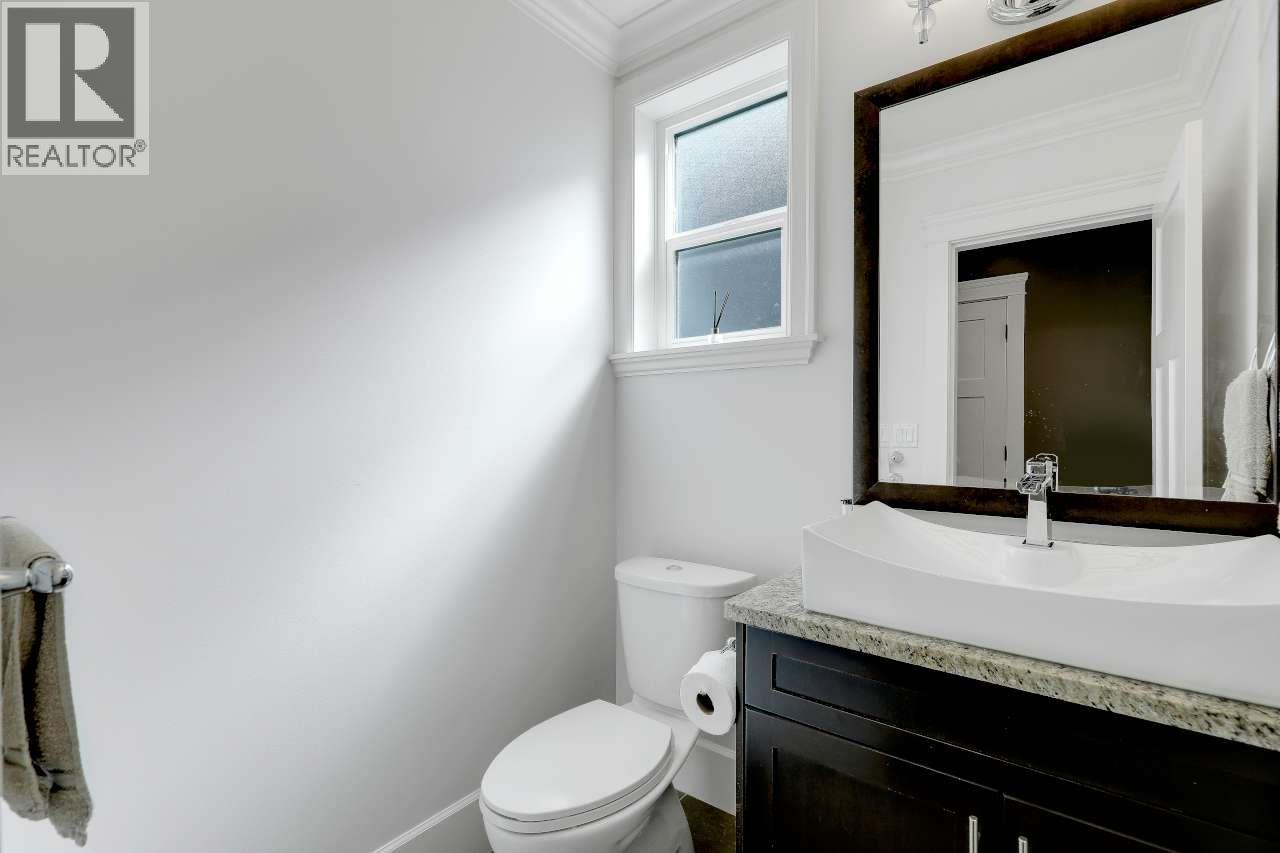 13422 235 Street Property Photo 14