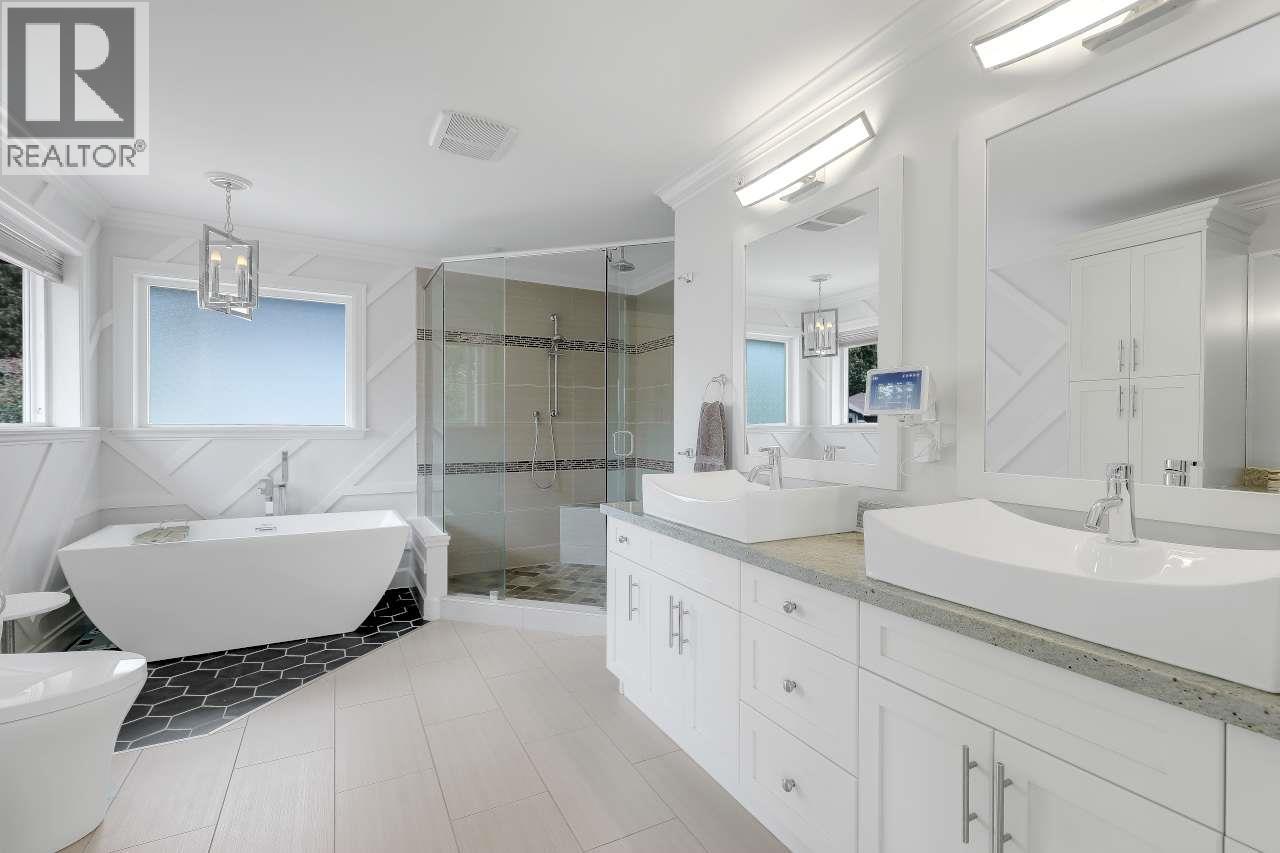 13422 235 Street Property Photo 19