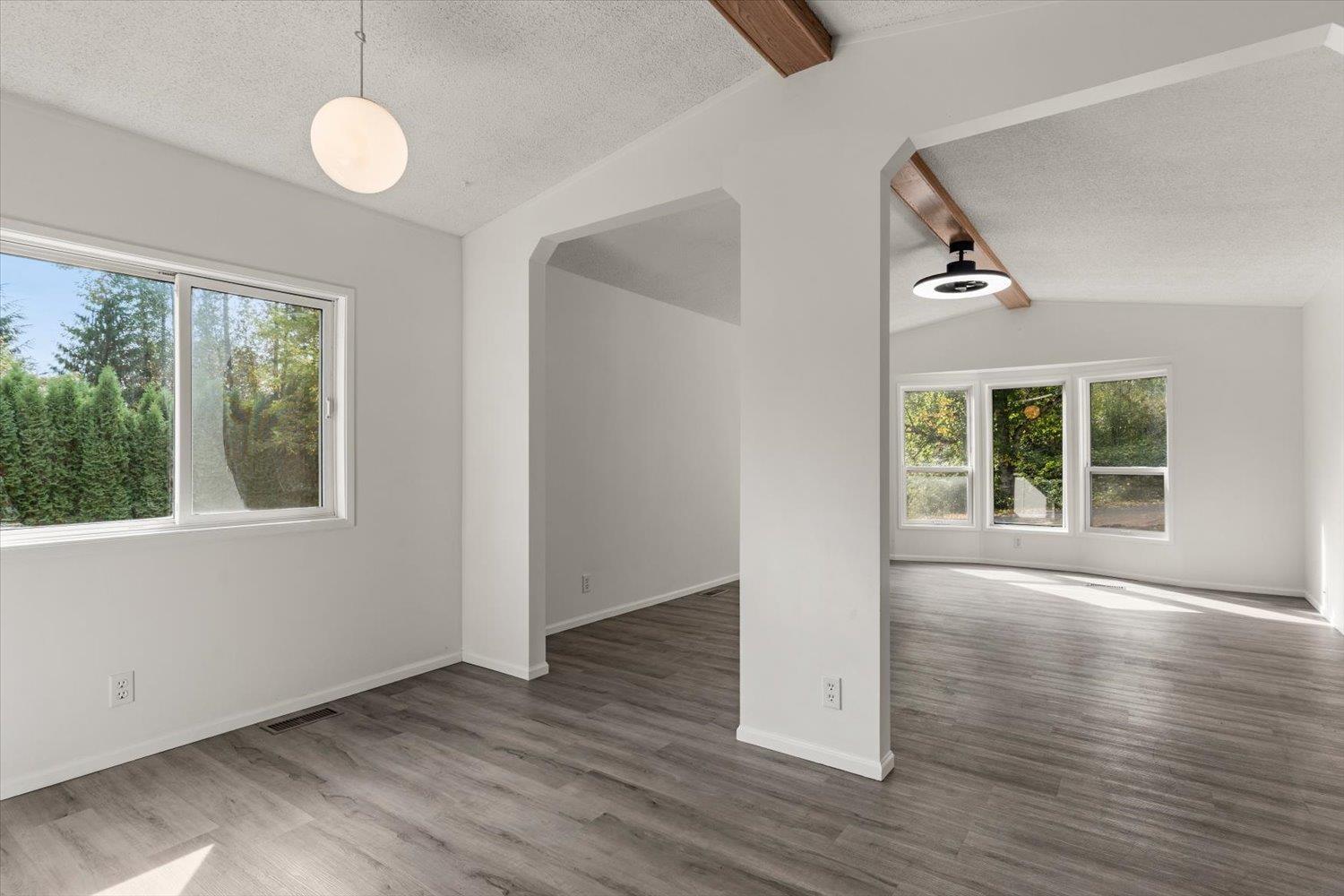 106 43201 Lougheed Highway Property Photo 11