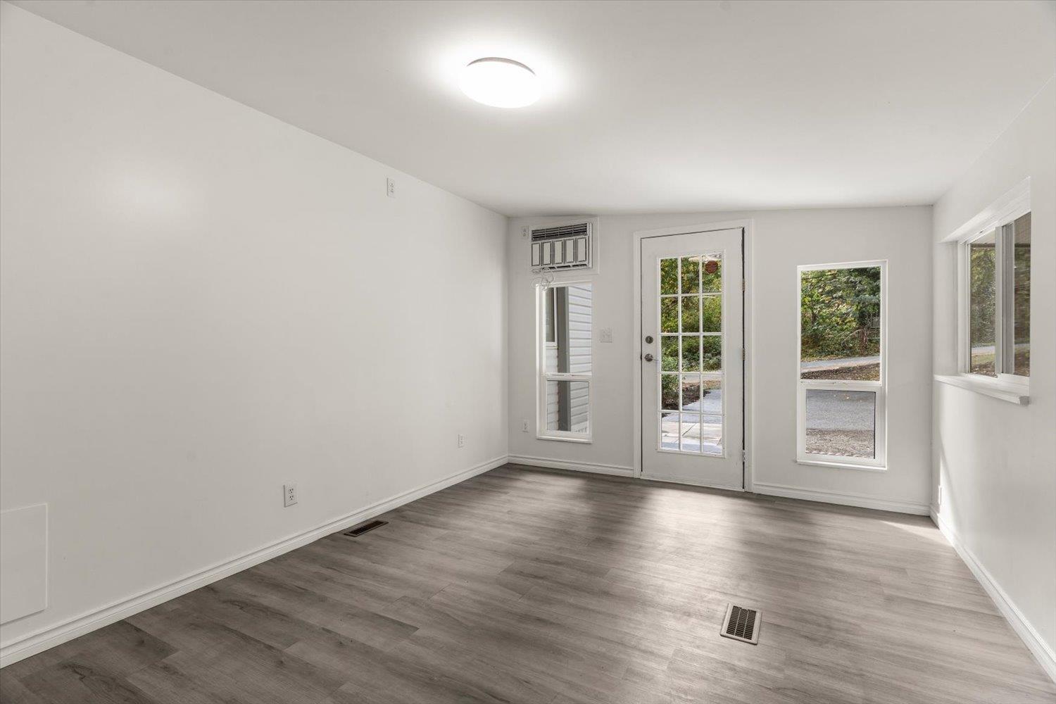 106 43201 Lougheed Highway Property Photo 28