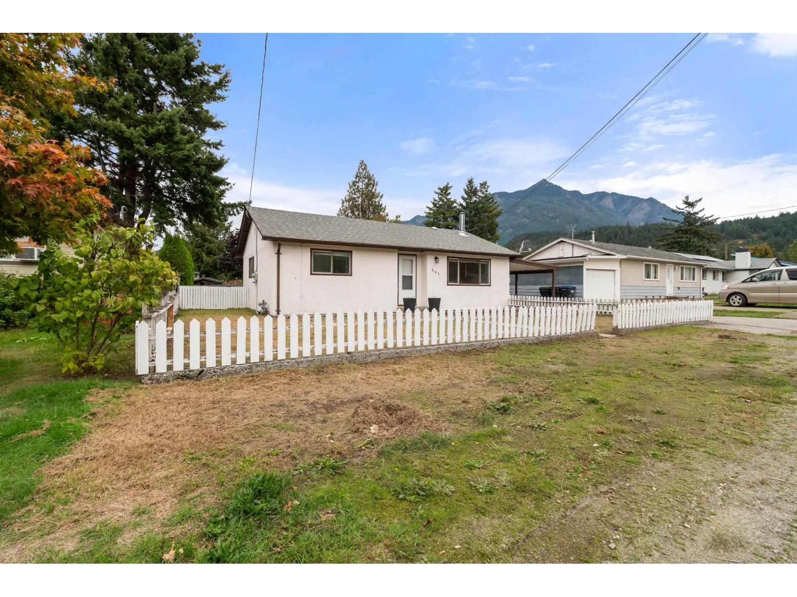 561 Thacker Avenue Property Photo 1