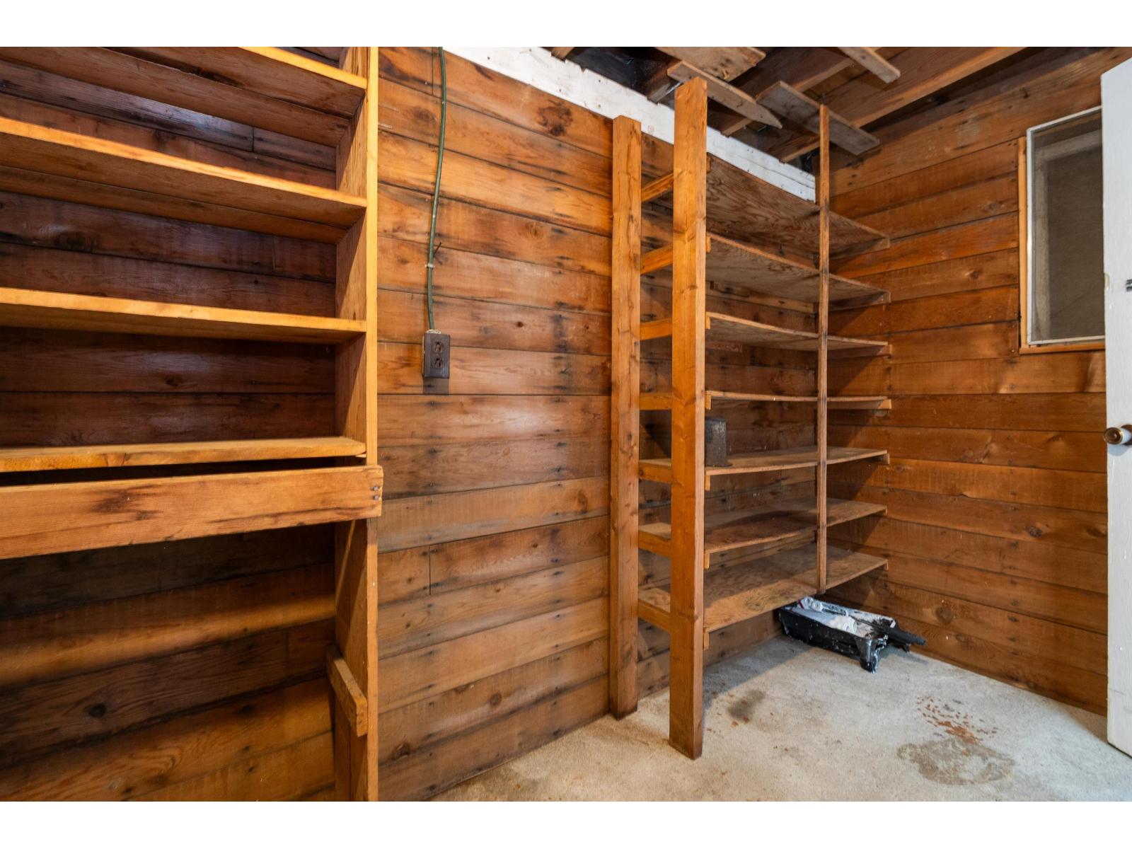 561 Thacker Avenue Property Photo 31