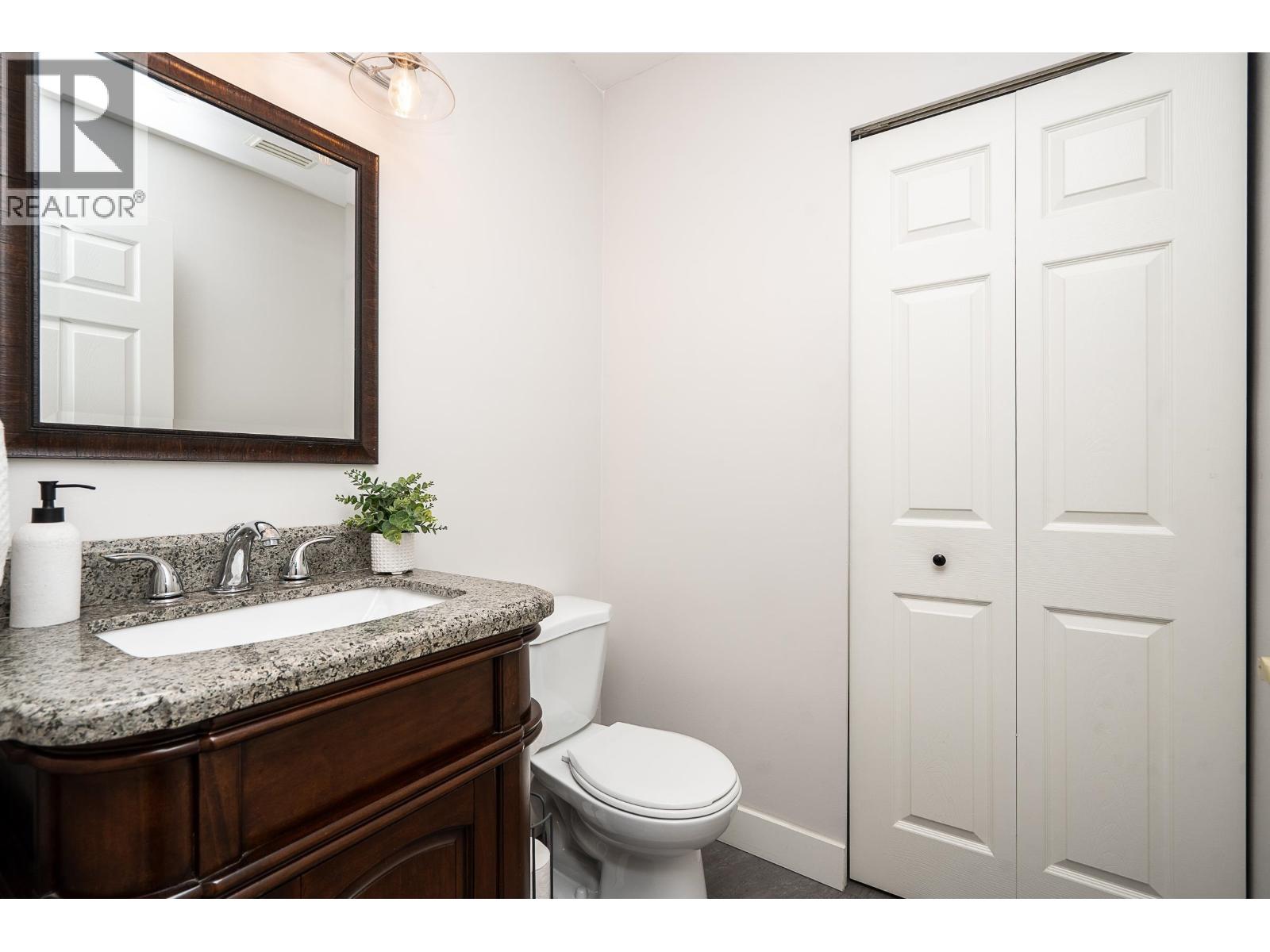 43 2990 Panorama Drive Property Photo 16