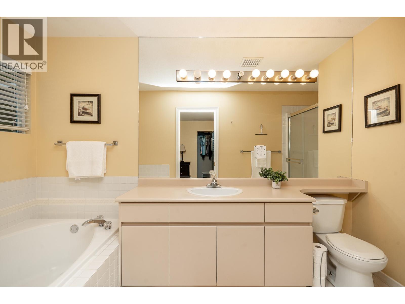 43 2990 Panorama Drive Property Photo 19