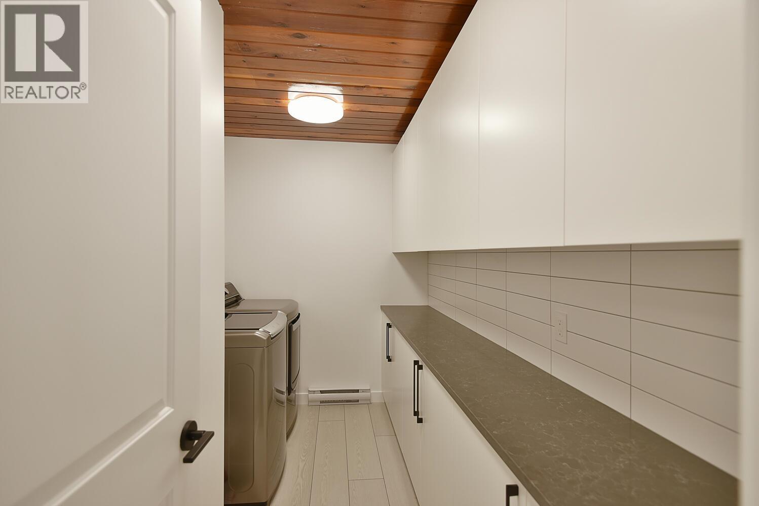 5350 Susan Way Property Photo 23