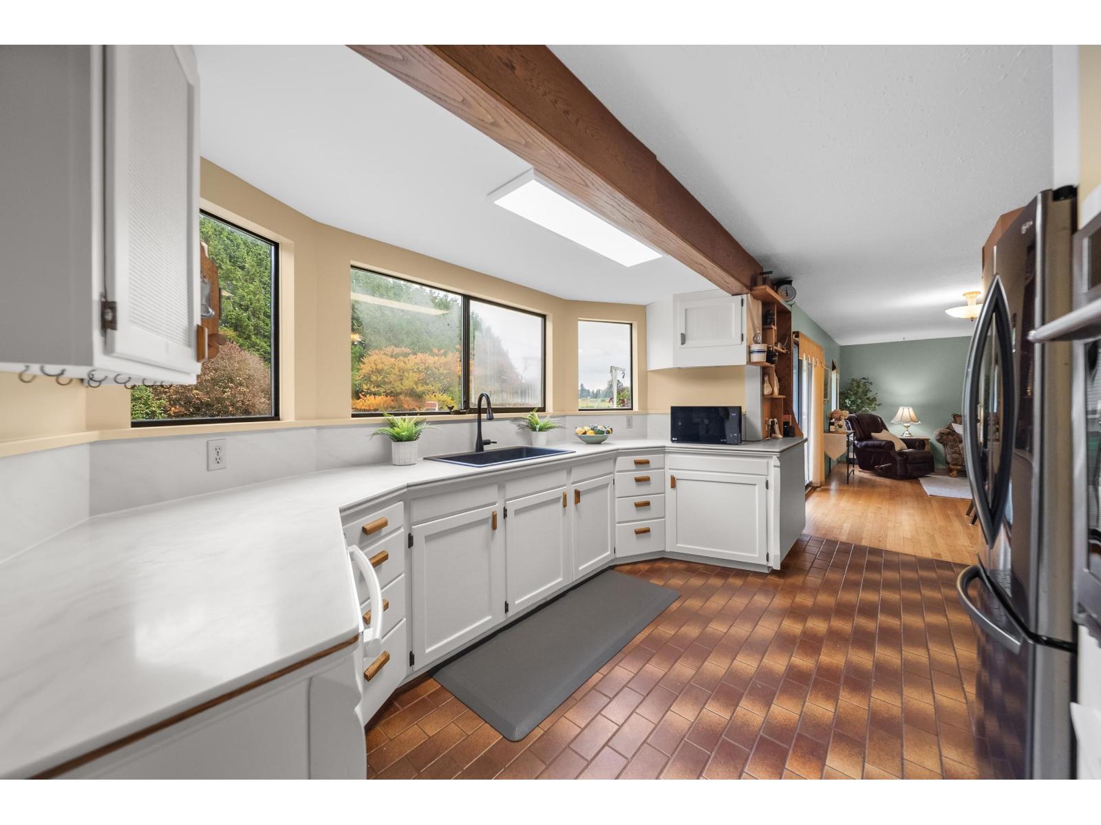 1240 224 Street Property Photo 13