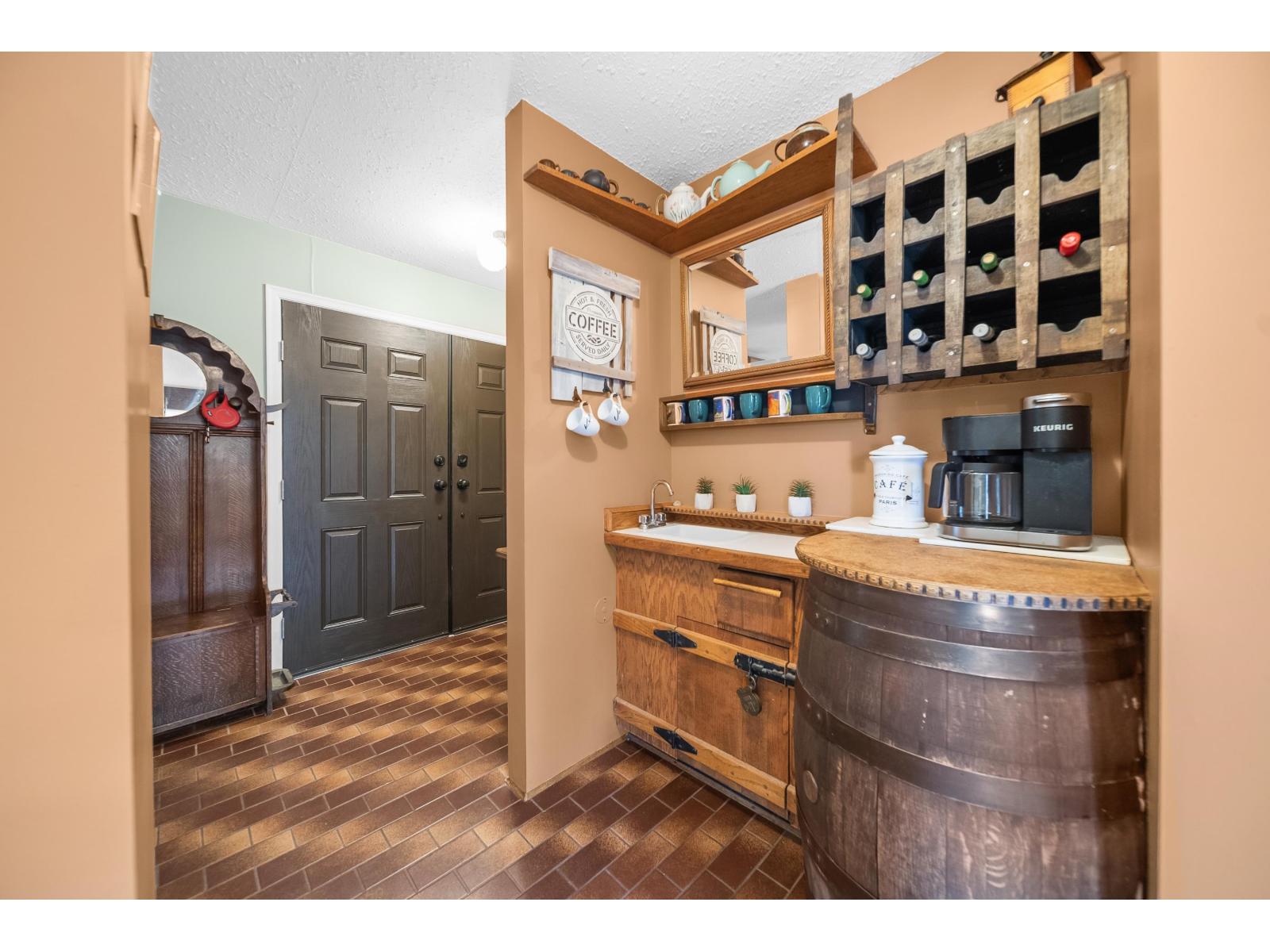 1240 224 Street Property Photo 15