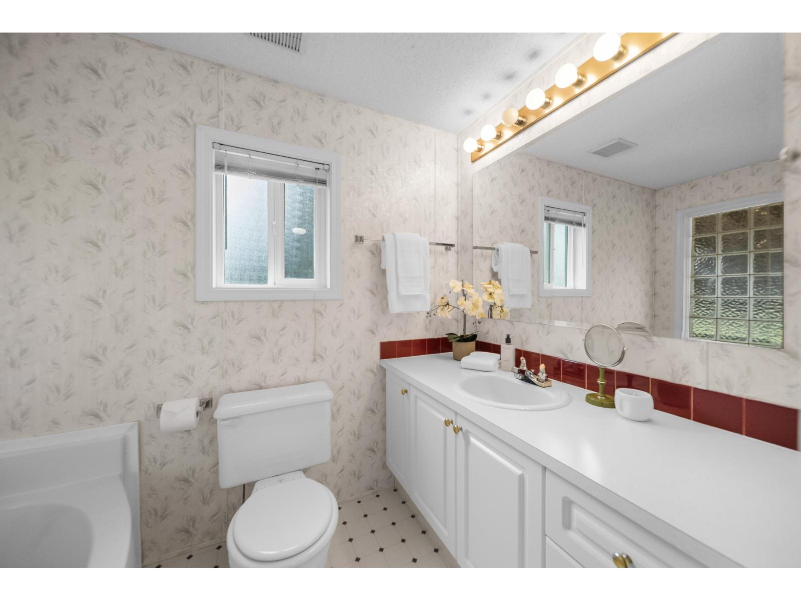 1240 224 Street Property Photo 33
