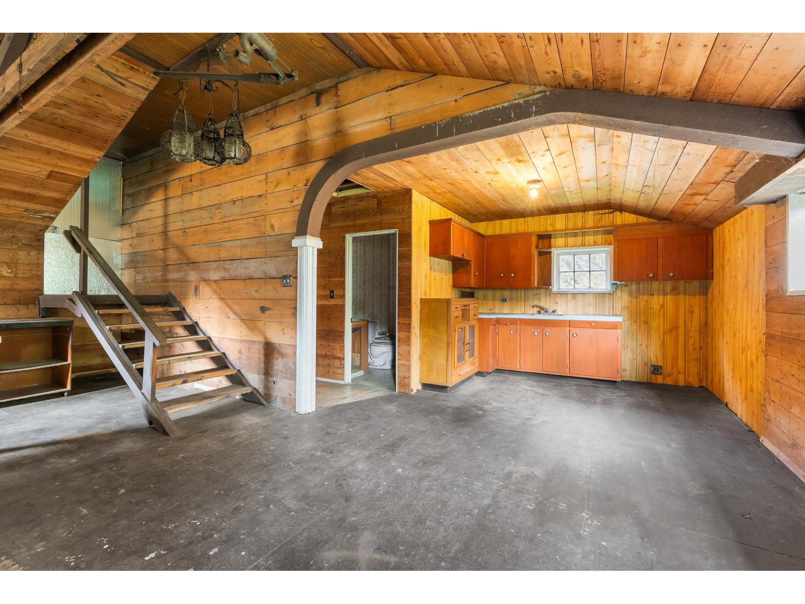 1240 224 Street Property Photo 37