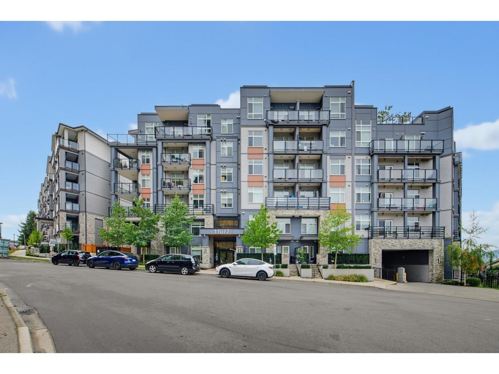 205 11077 Ravine Road Property Photo 4