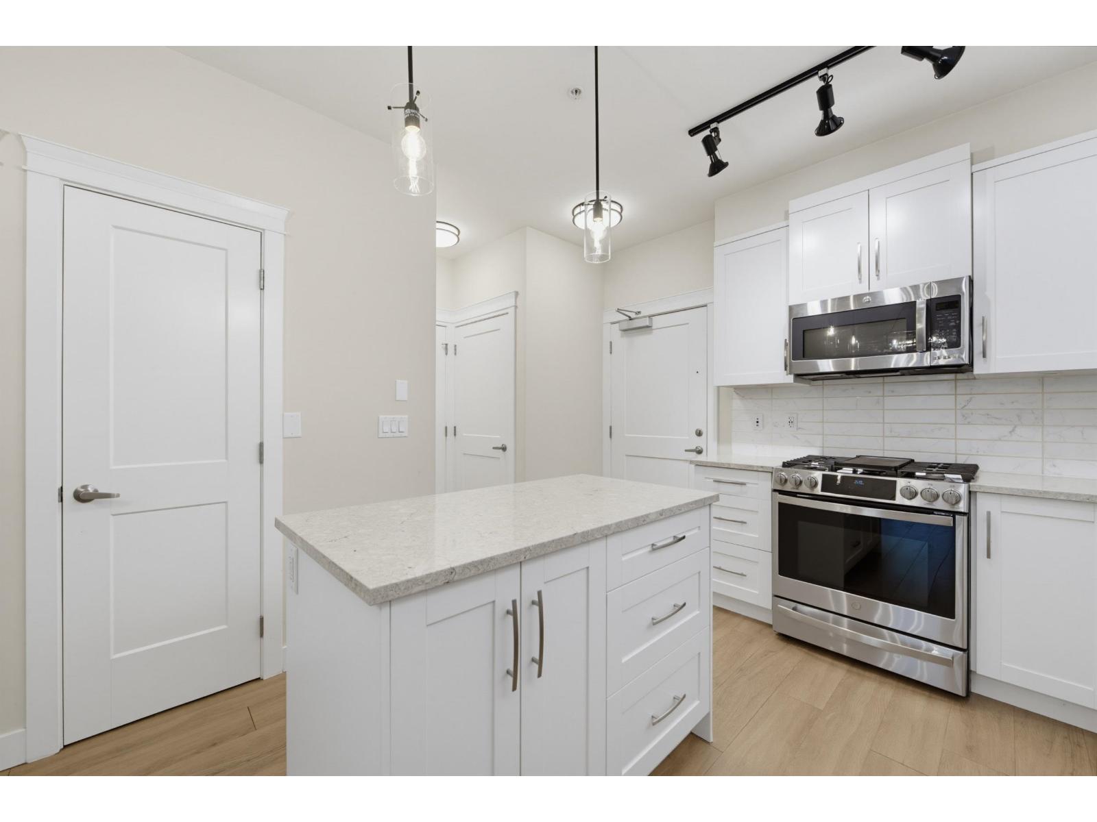 205 11077 Ravine Road Property Photo 13