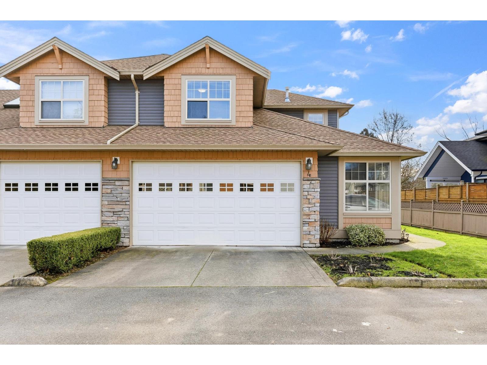46150 Riverside Drive #4 Property Photo 2