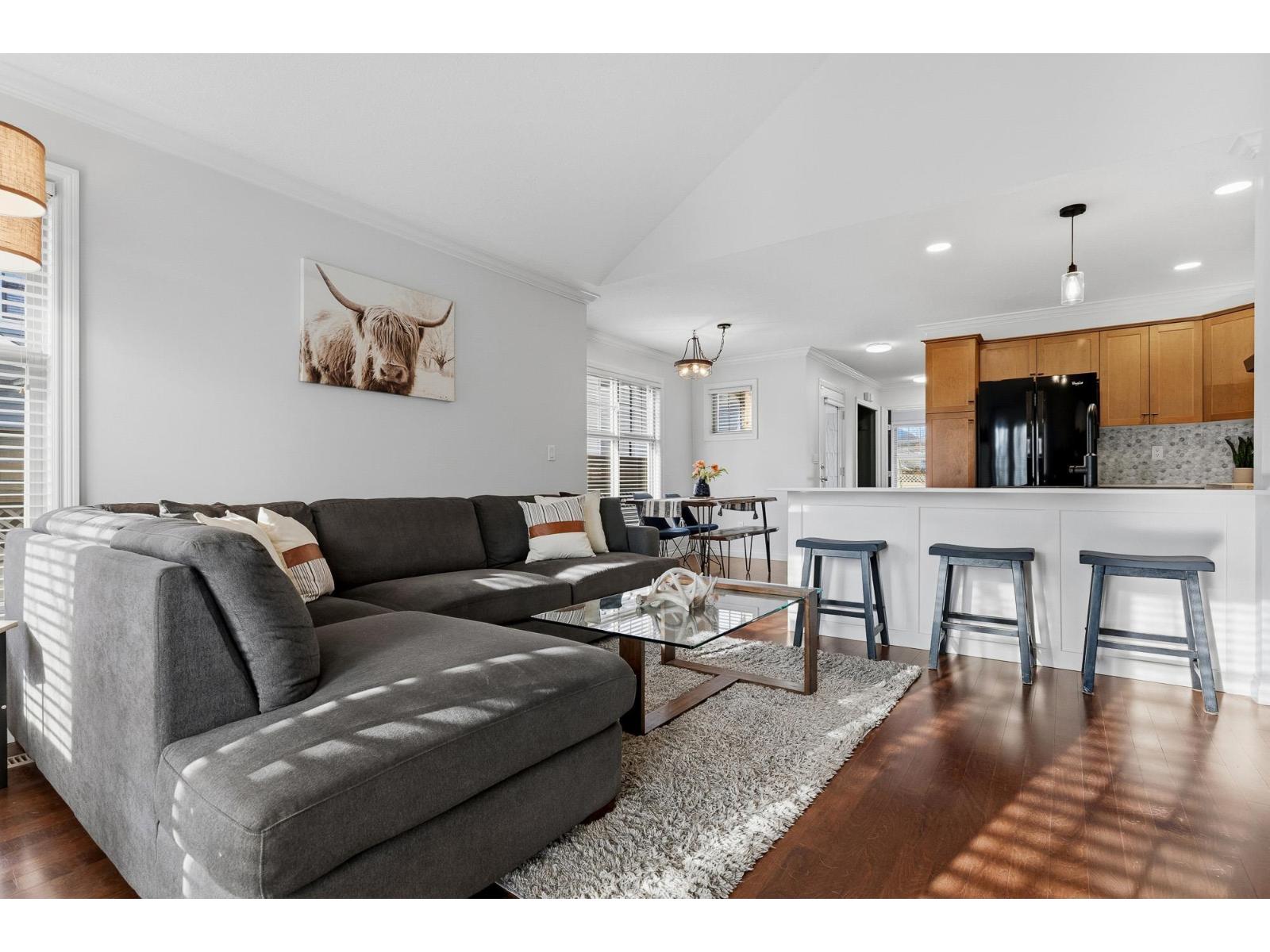 46150 Riverside Drive #4 Property Photo 15