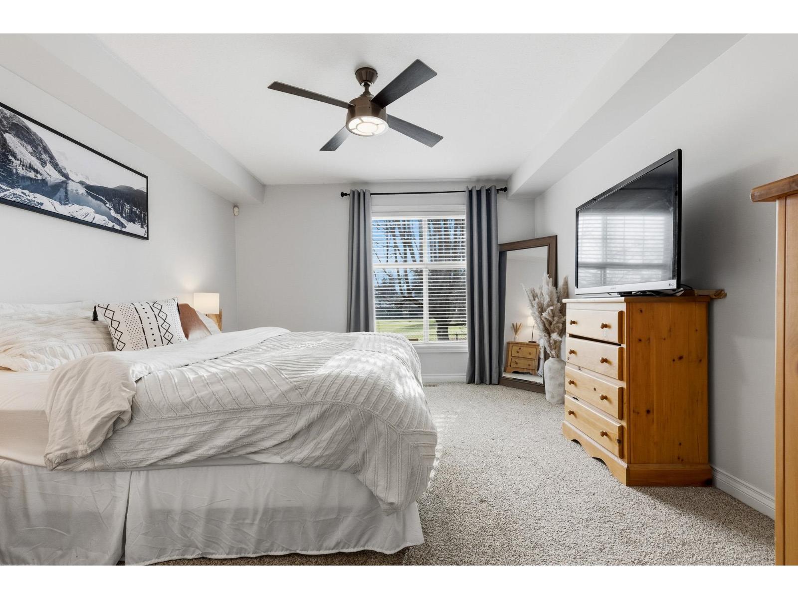 46150 Riverside Drive #4 Property Photo 20