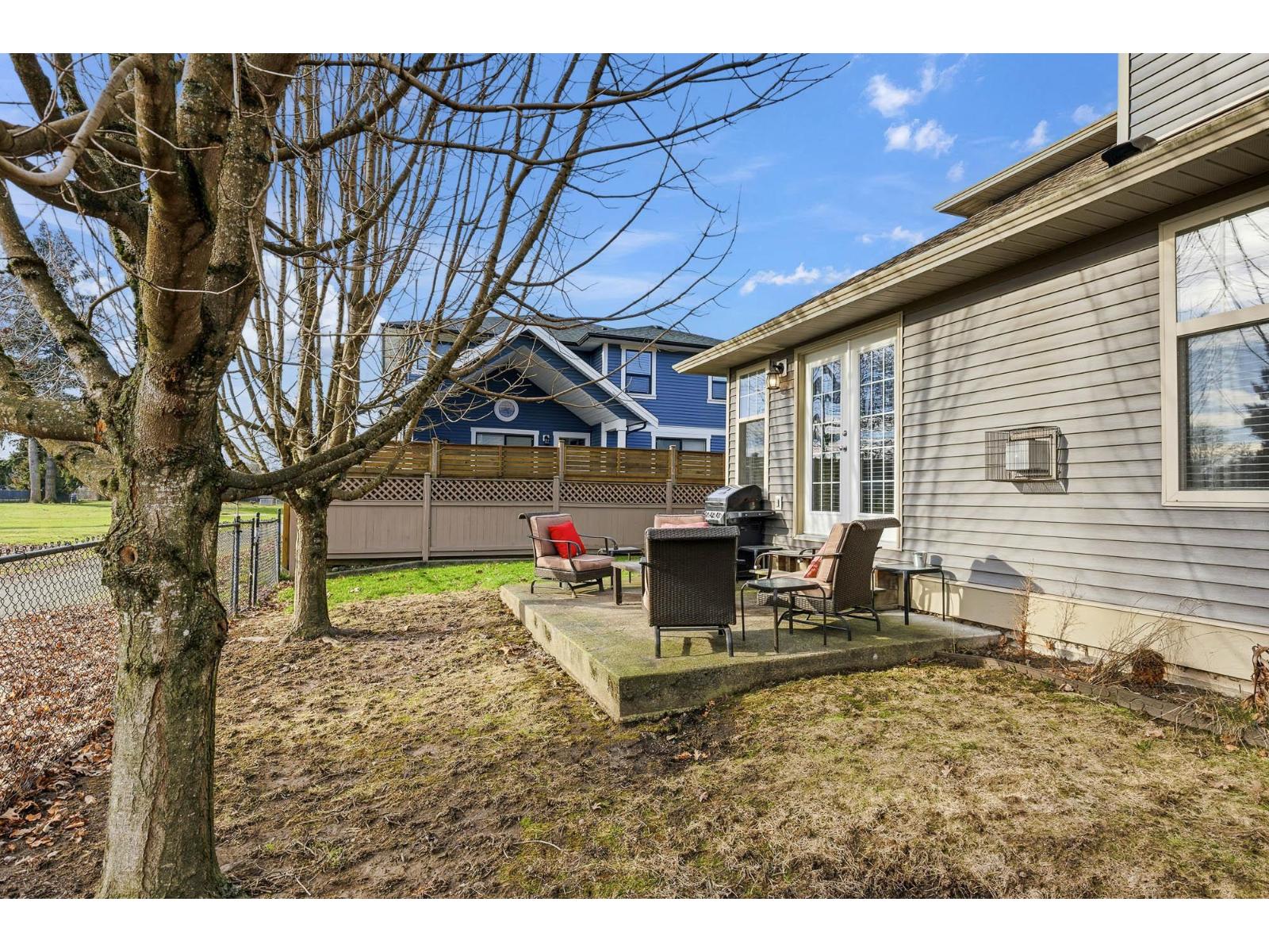 46150 Riverside Drive #4 Property Photo 35