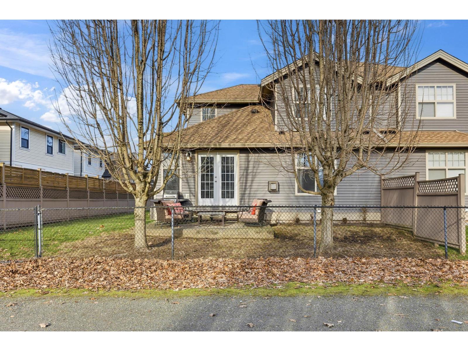 46150 Riverside Drive #4 Property Photo 38