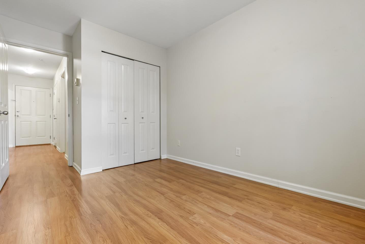 311 10188 155 Street Property Photo 20