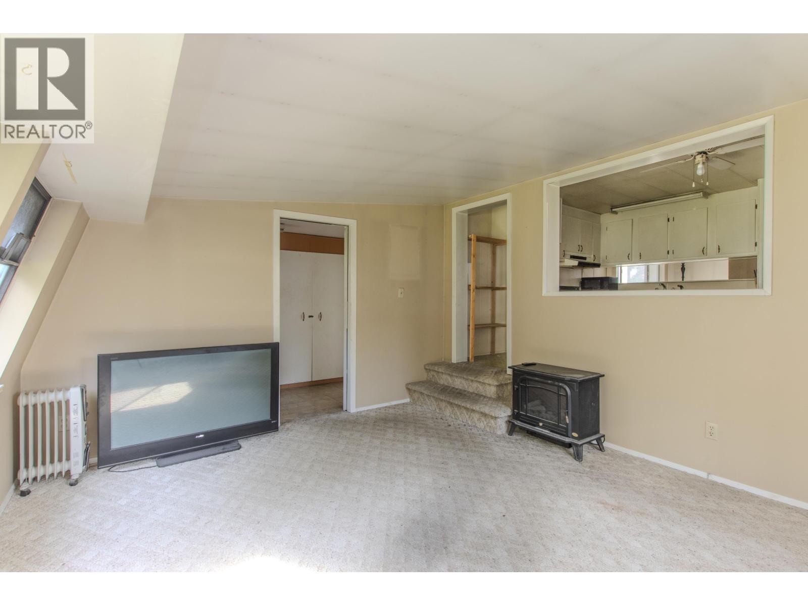 36 Bracken Parkway Property Photo 5