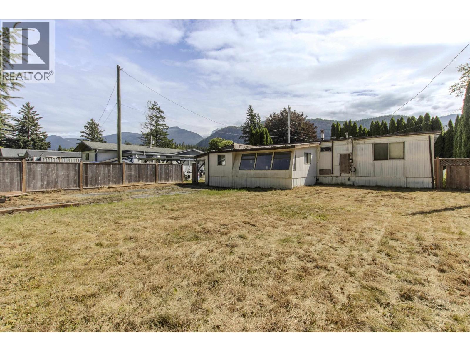 36 Bracken Parkway Property Photo 17