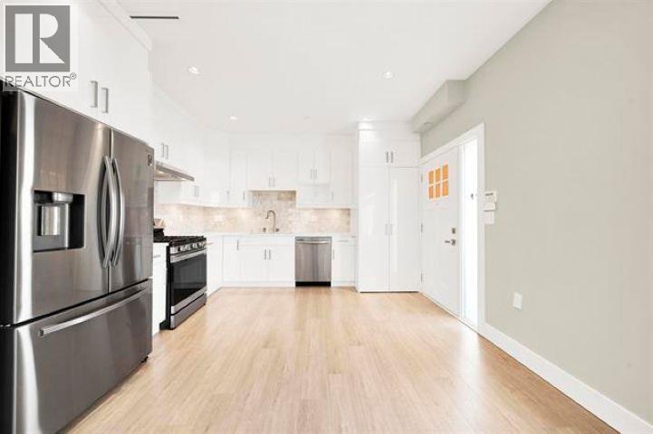 3128 Kings Avenue Property Photo 8