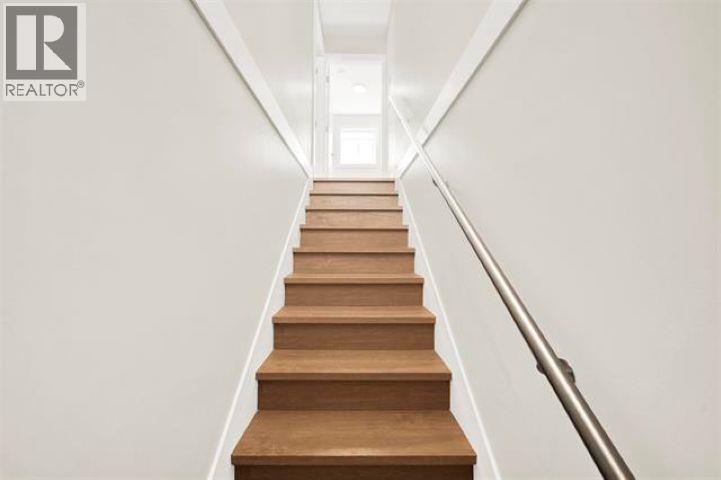 3128 Kings Avenue Property Photo 13