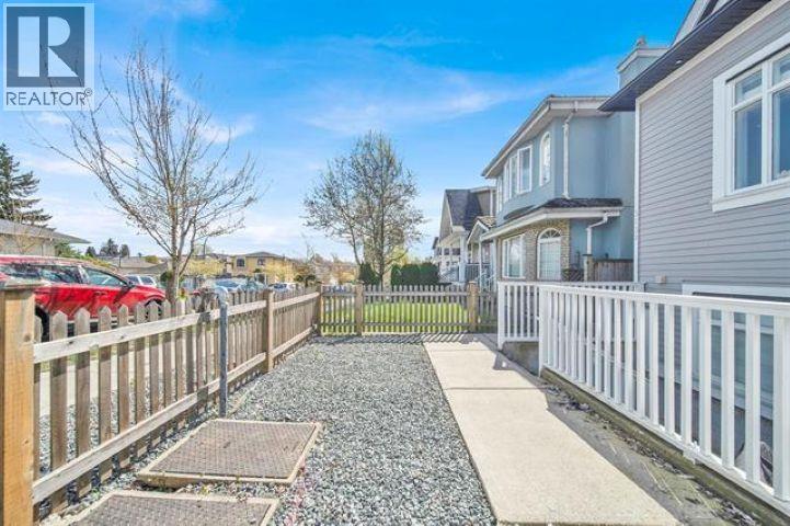 3128 Kings Avenue Property Photo 19