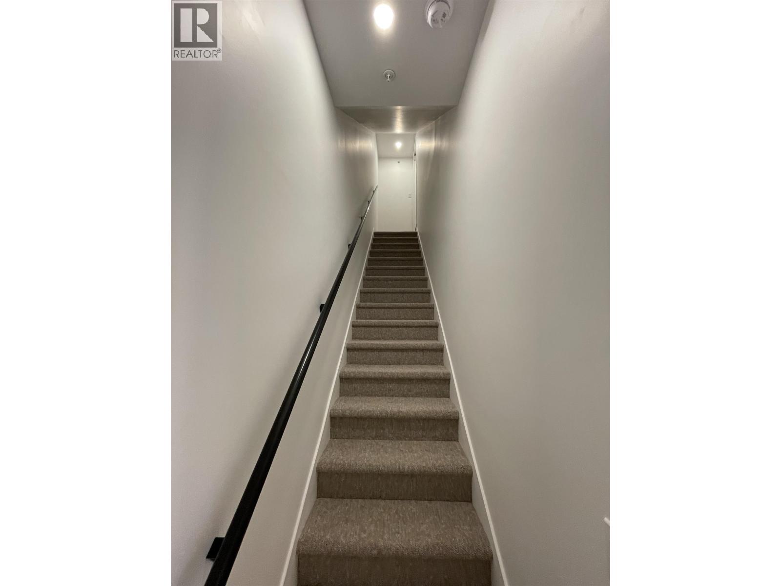 Th22 8899 Spires Road Property Photo 4