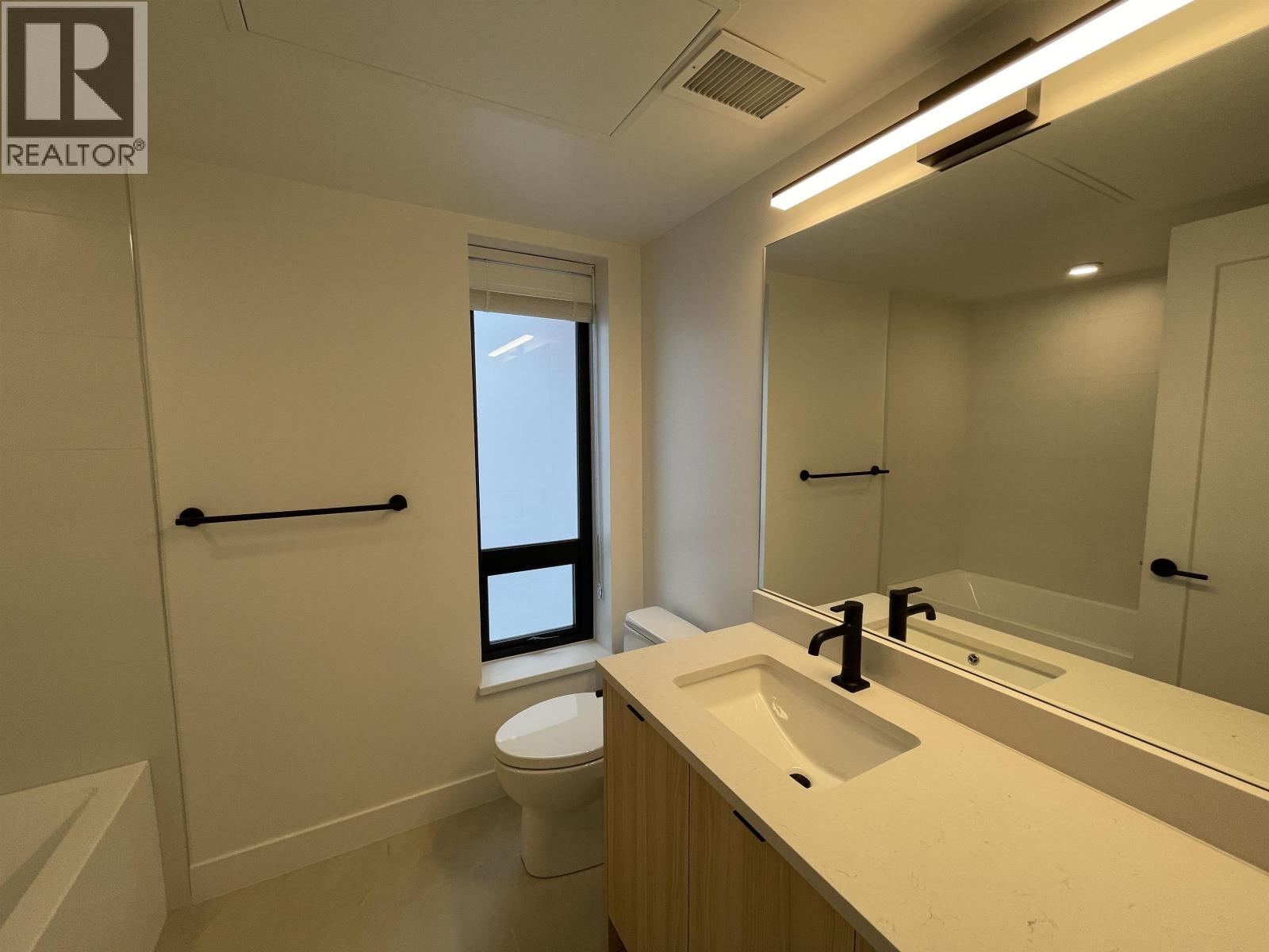 Th22 8899 Spires Road Property Photo 18