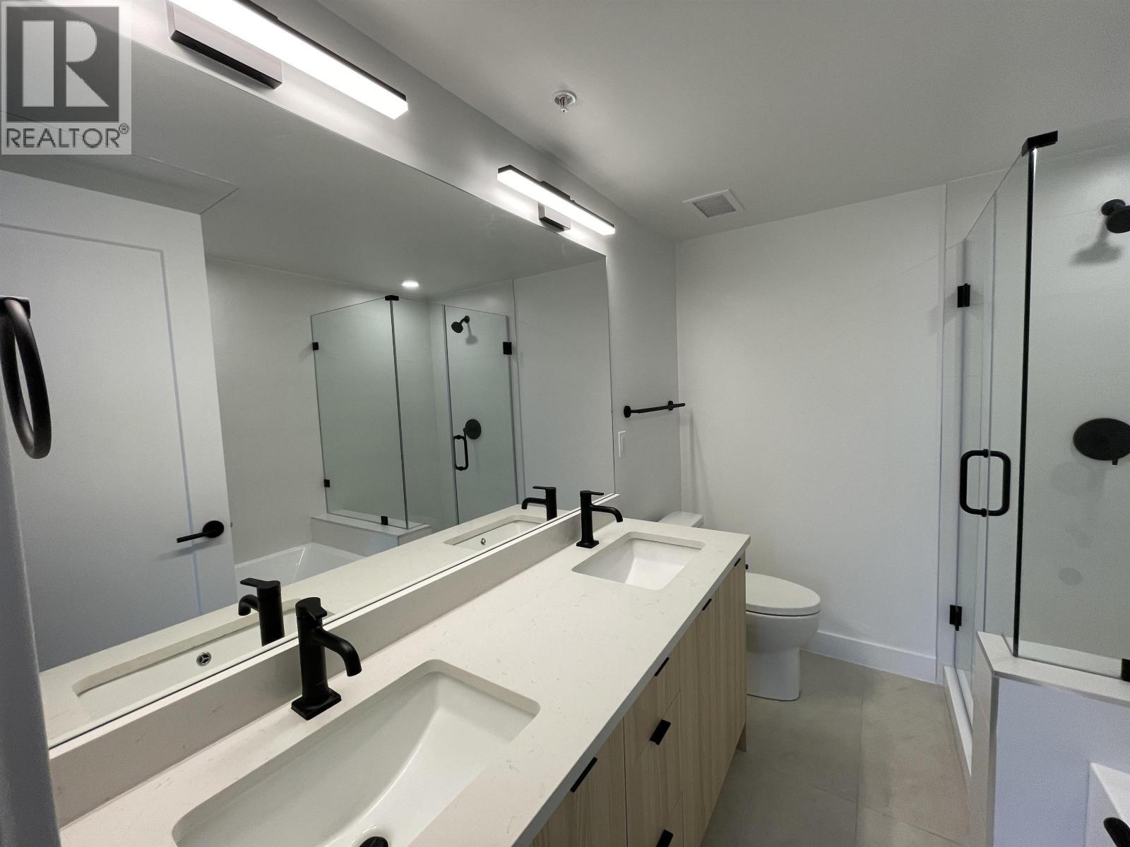 Th22 8899 Spires Road Property Photo 21