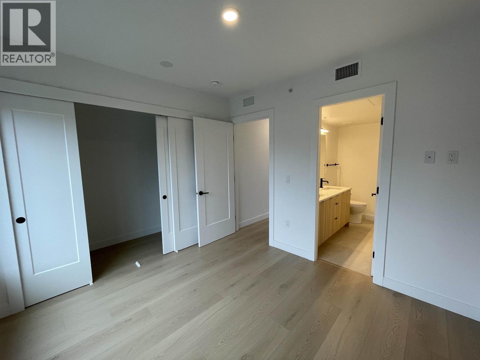 Th22 8899 Spires Road Property Photo 23