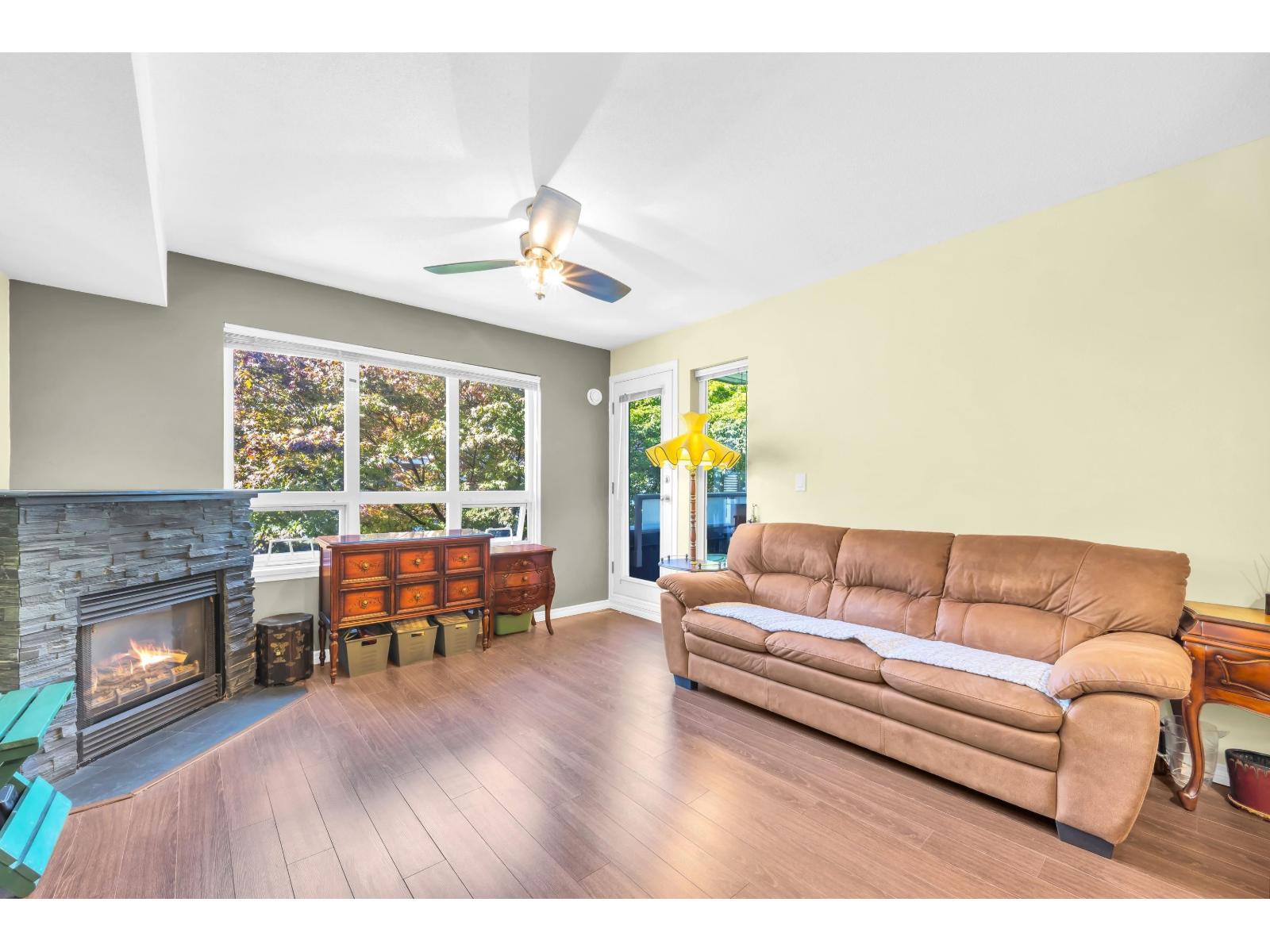 206 14355 103 Avenue Property Photo 1