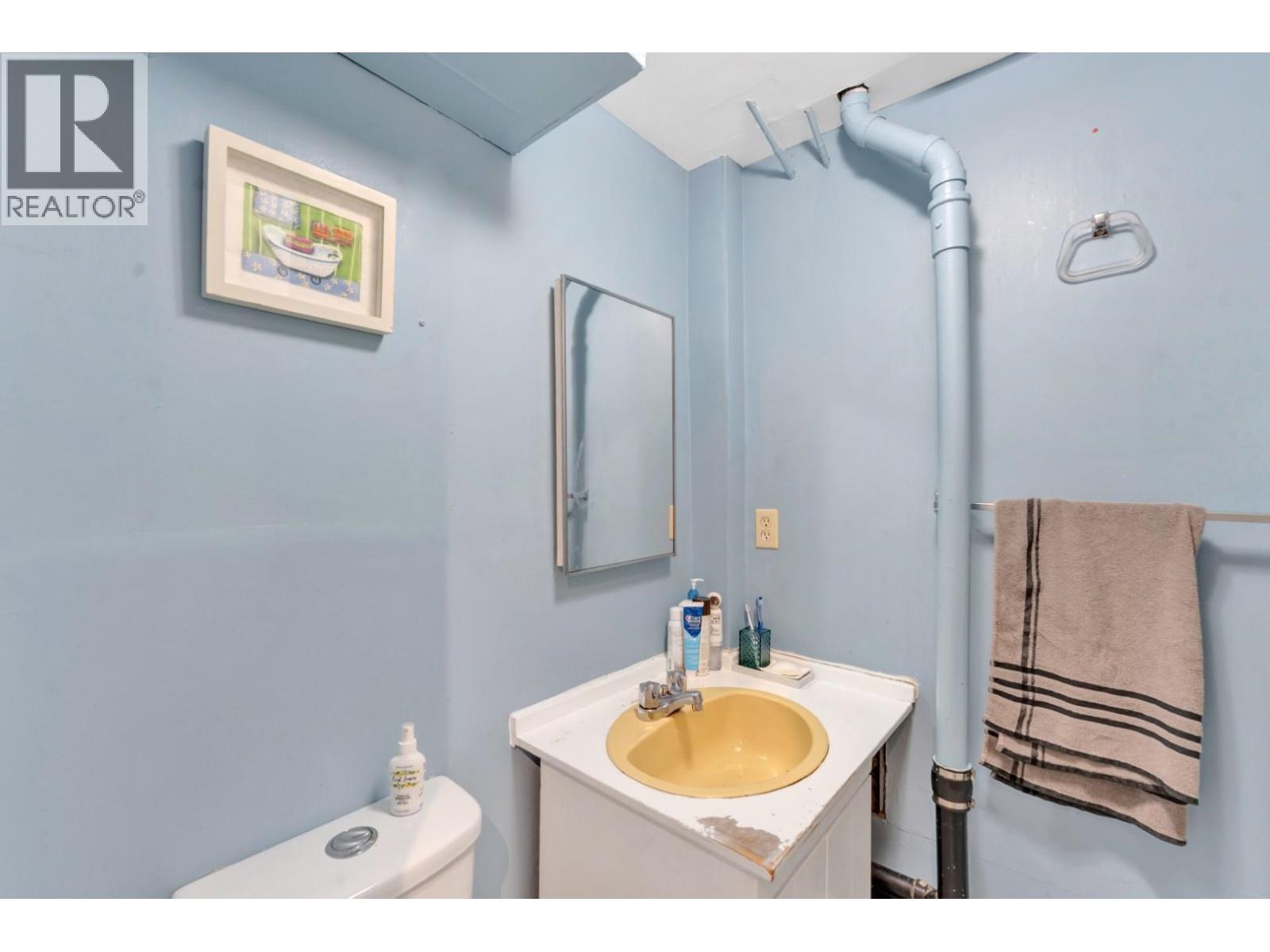 102 2915 Norman Avenue Property Photo 11
