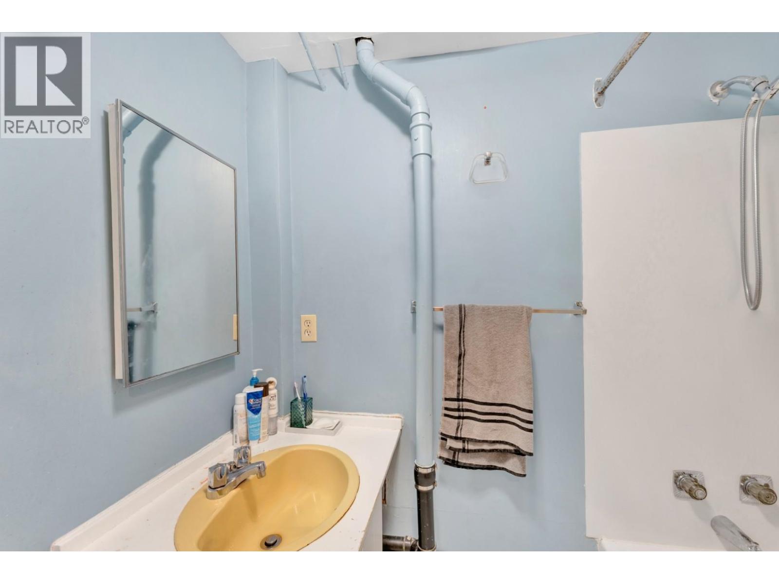 102 2915 Norman Avenue Property Photo 12