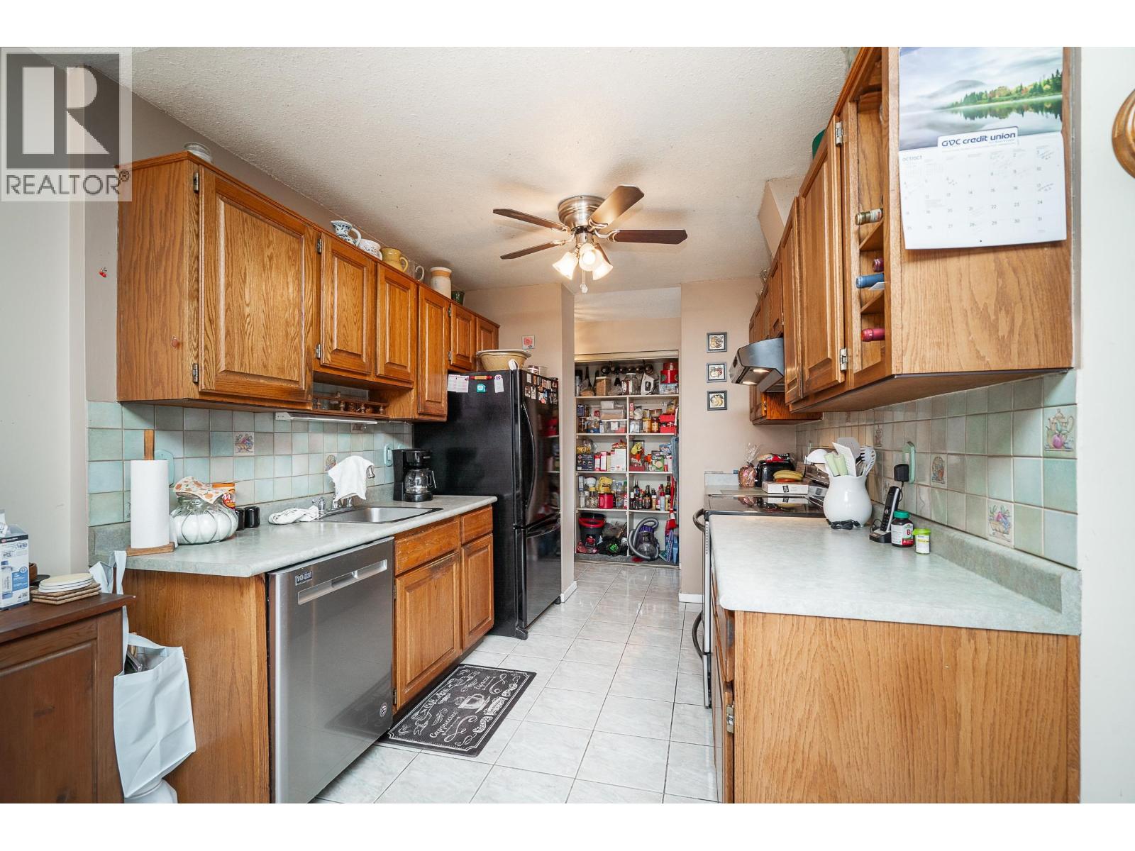 2503 3737 Bartlett Court Property Photo 14