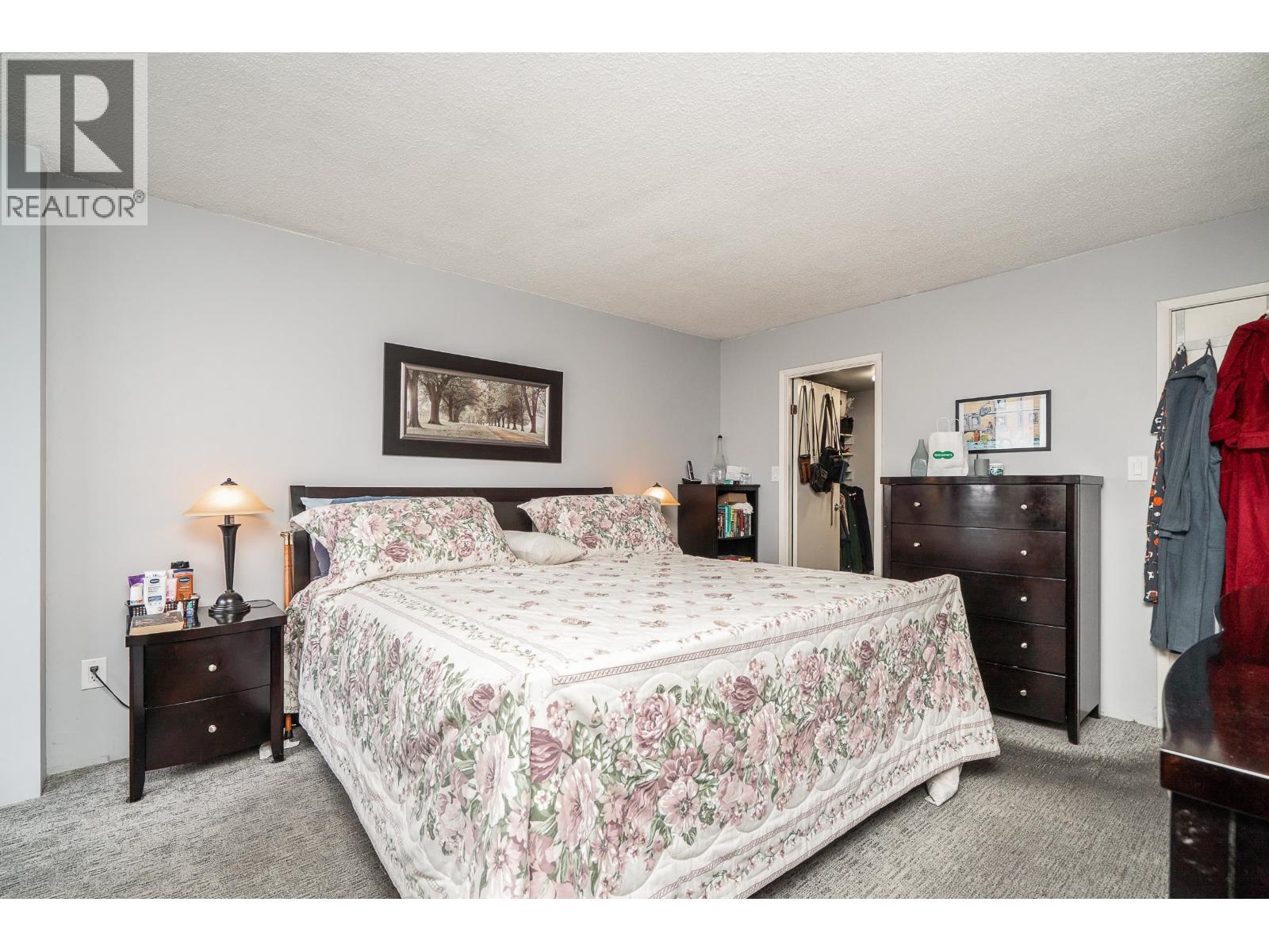 2503 3737 Bartlett Court Property Photo 16
