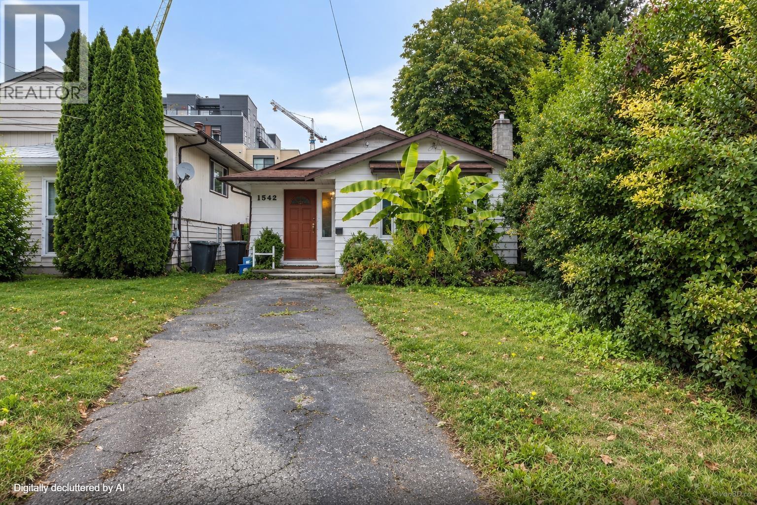1542 Bond Street Property Photo 1