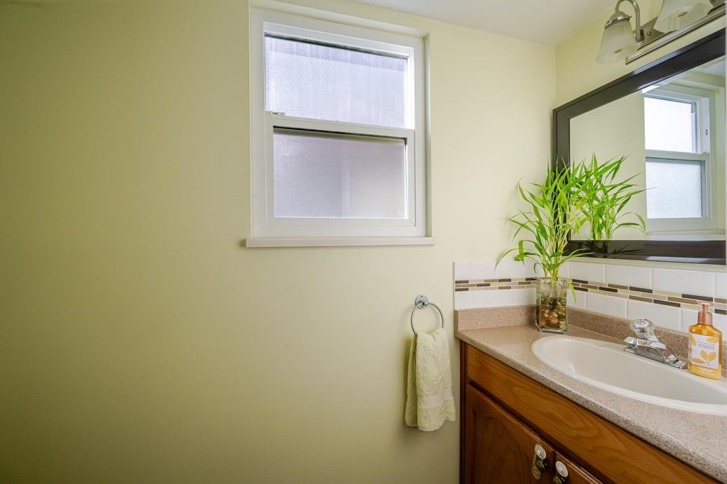 32145 Clinton Avenue Property Photo 15