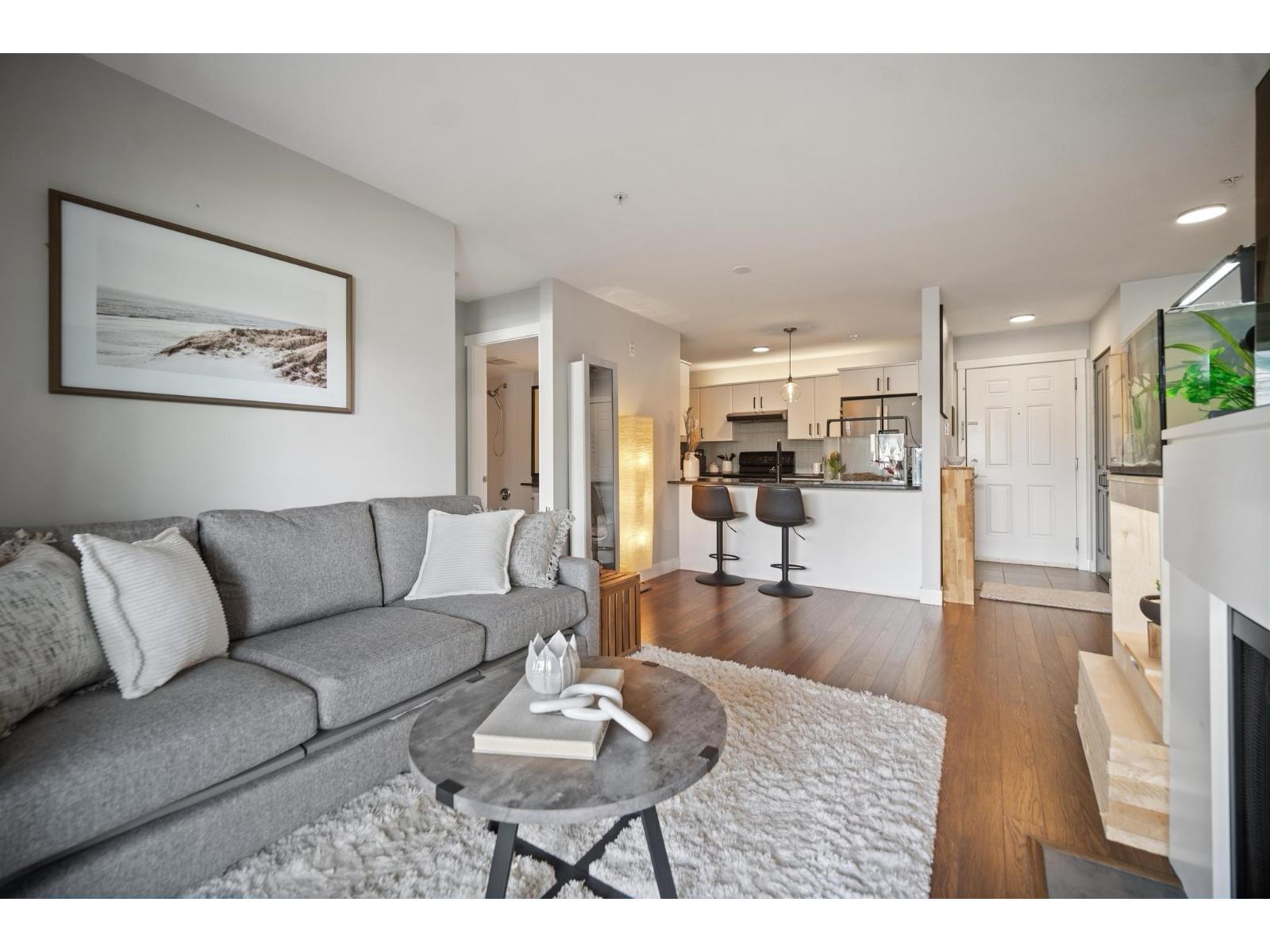 210 19320 65 Avenue Property Photo 5