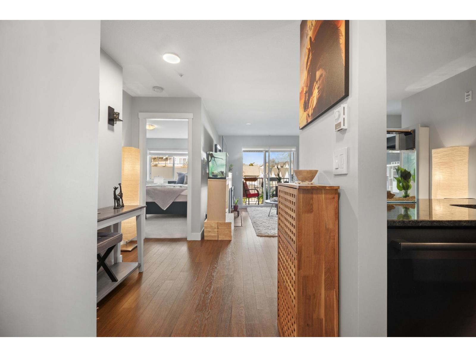 210 19320 65 Avenue Property Photo 9