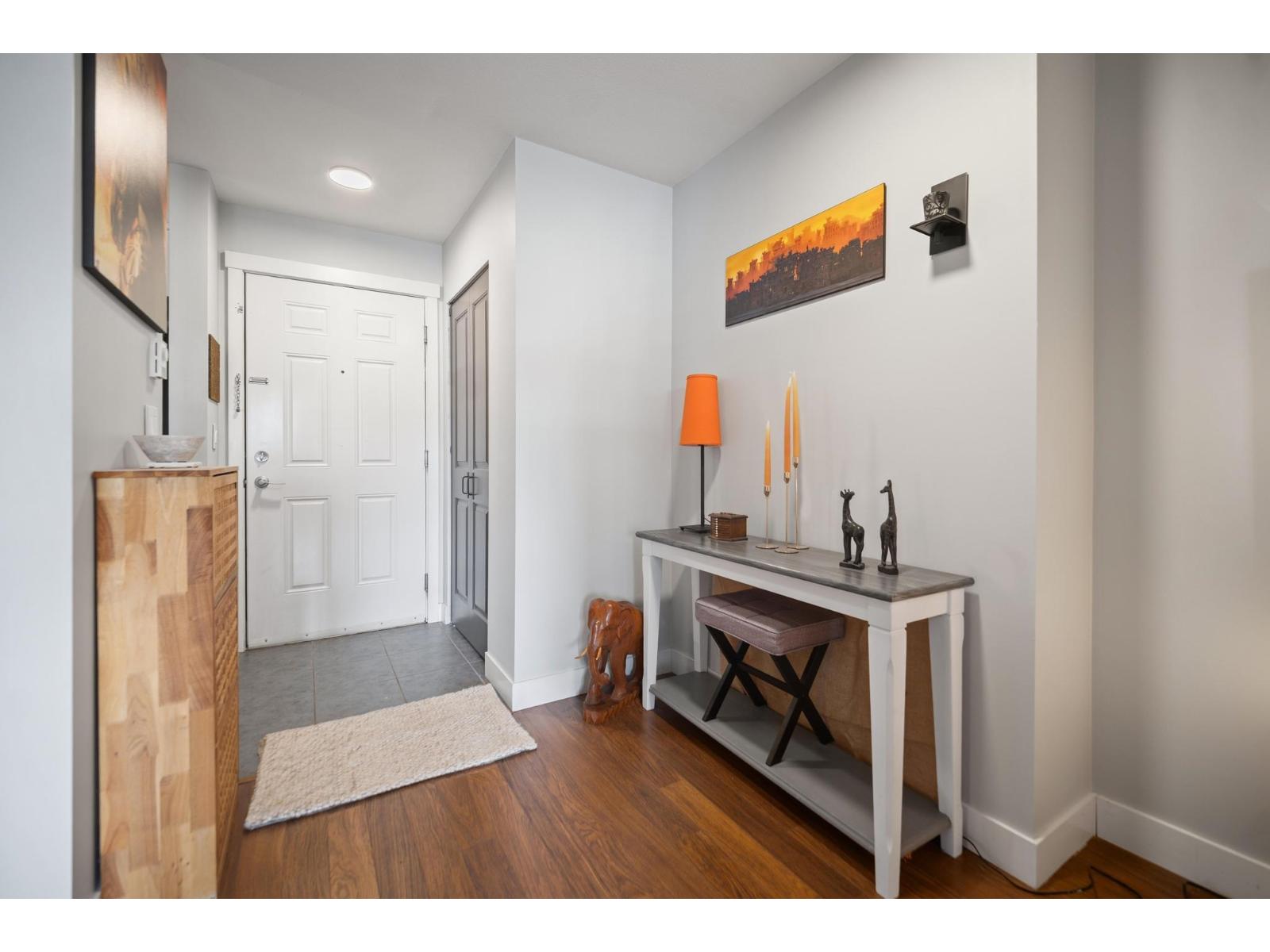 210 19320 65 Avenue Property Photo 10