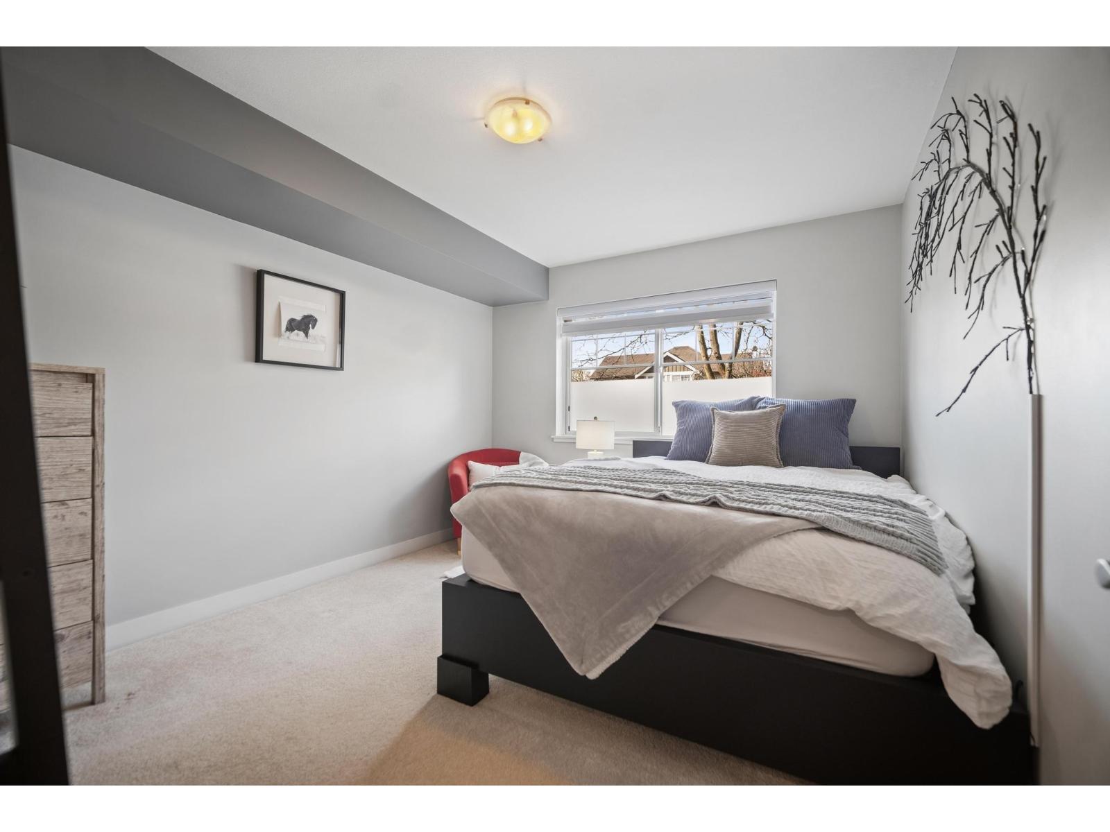 210 19320 65 Avenue Property Photo 11