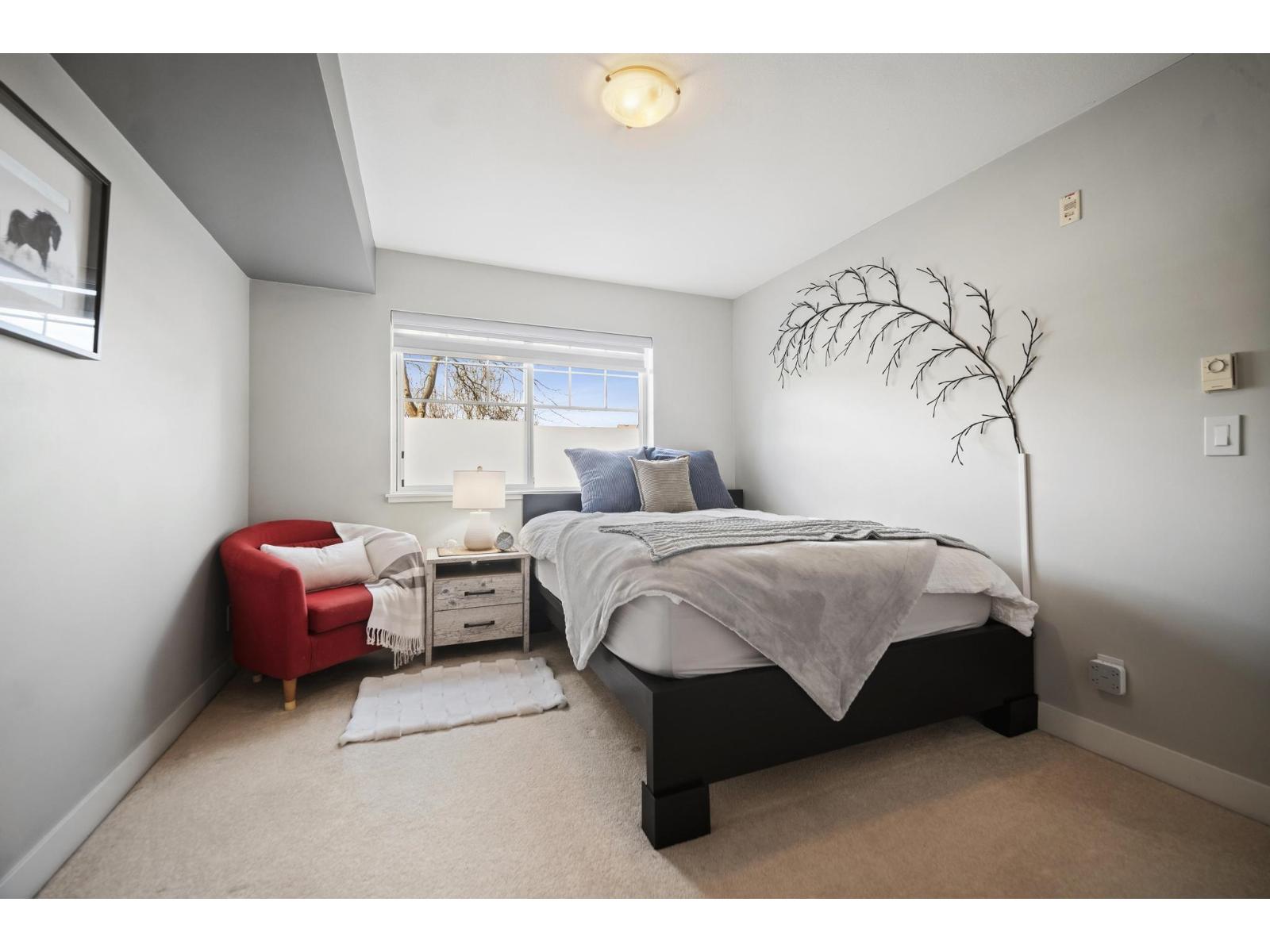210 19320 65 Avenue Property Photo 12