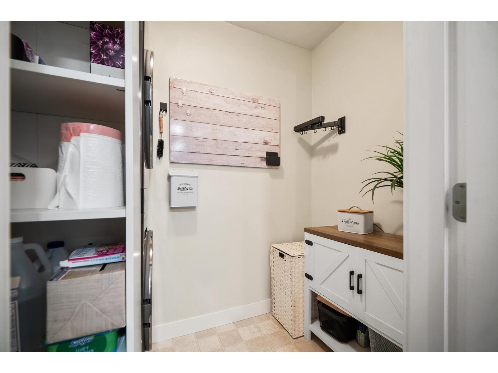 210 19320 65 Avenue Property Photo 20