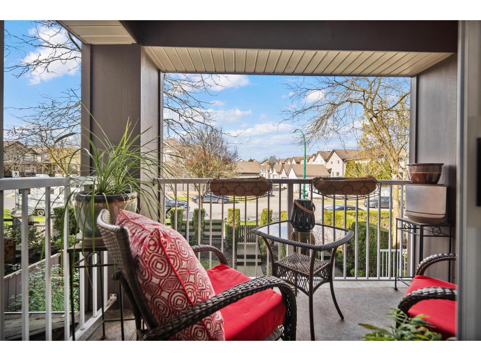 210 19320 65 Avenue Property Photo 22