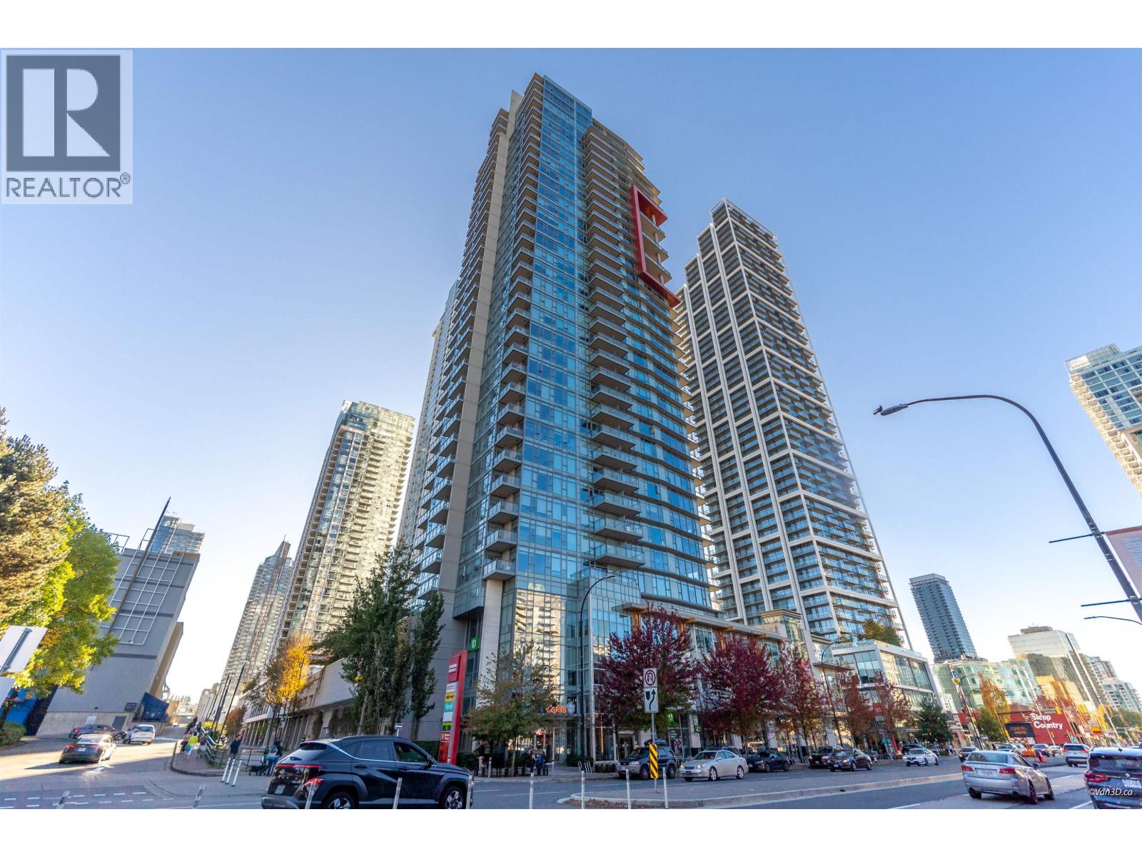 3606 4688 Kingsway Property Photo 1
