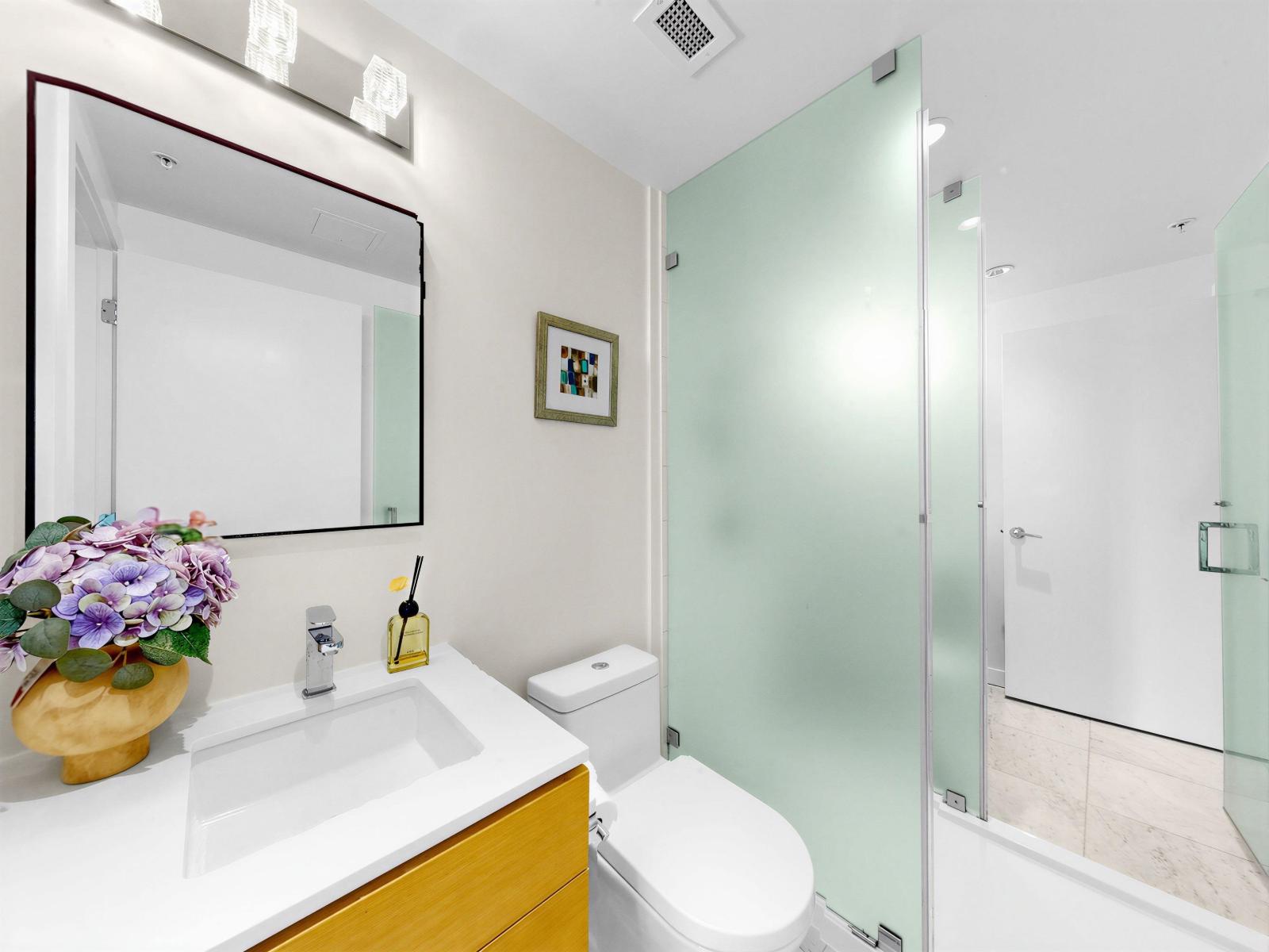 806 13438 Central Avenue Property Photo 24