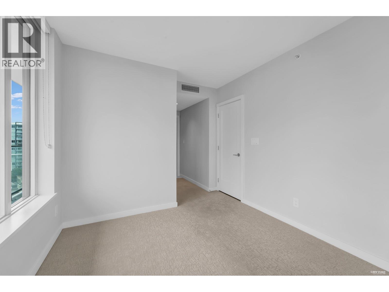 1107 3699 Sexsmith Road Property Photo 15